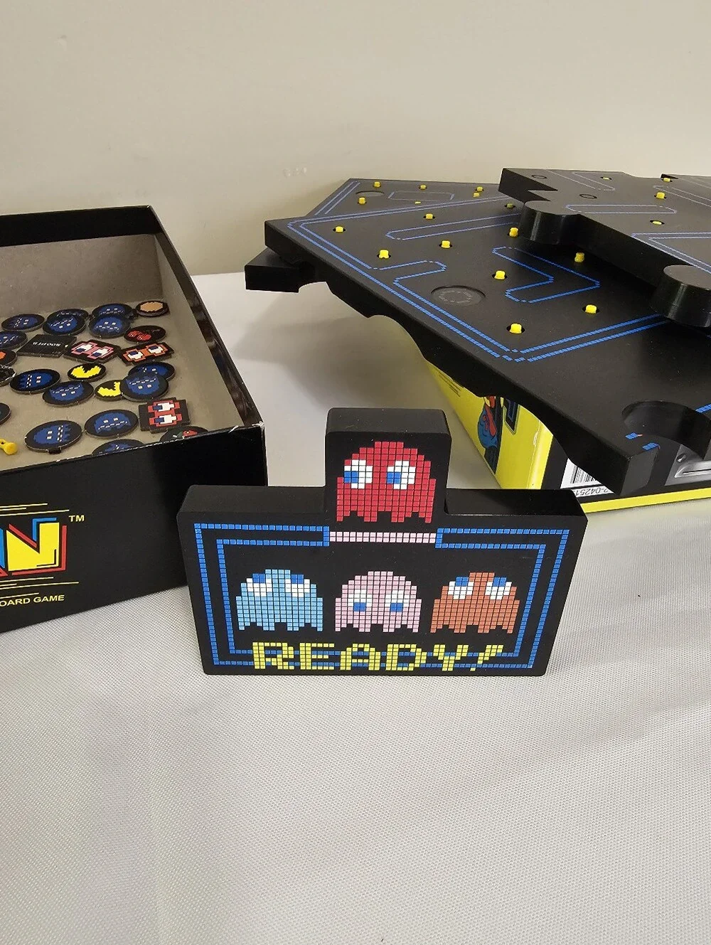 Board Game - Yellow and Black Classic Arcade Edition